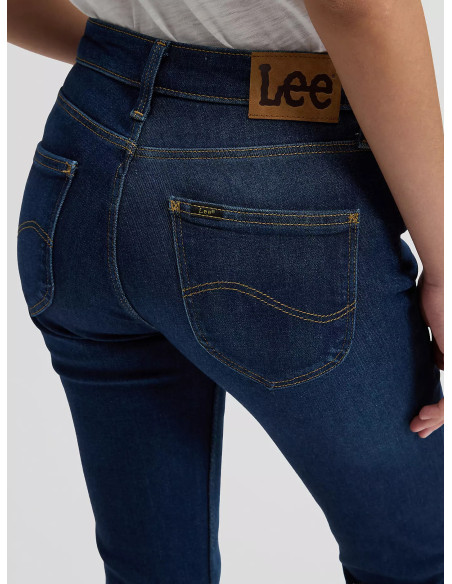 LEE MARION STRAIGHT