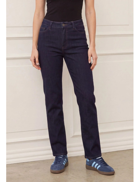 ISAY CAPRI LONG STRAIGHT JEANS