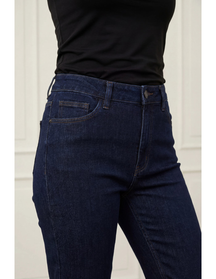 ISAY CAPRI LONG STRAIGHT JEANS